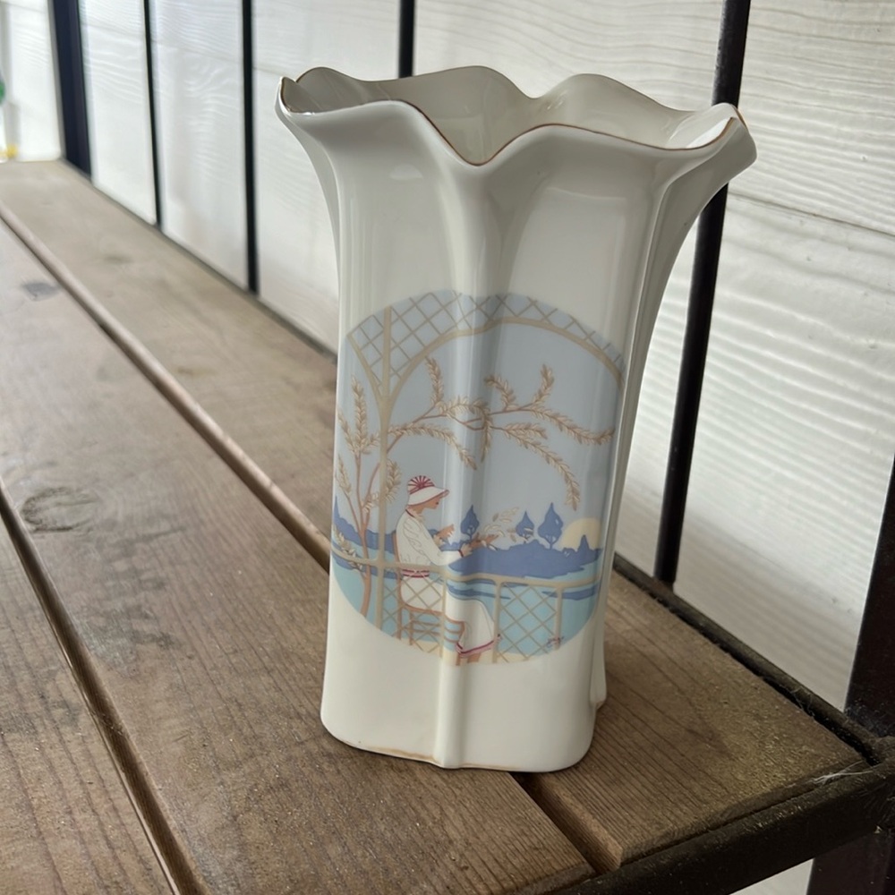Fine Bone China Vase  Fluted with Gold Trim Top  Woman at Beach 1975 vintage